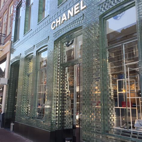 amsterdam chanel.